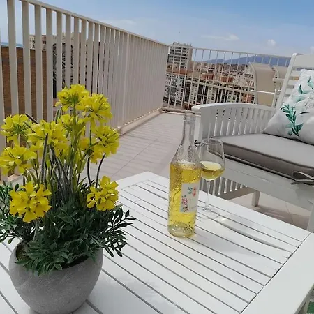Sea Views Penthouse Center *